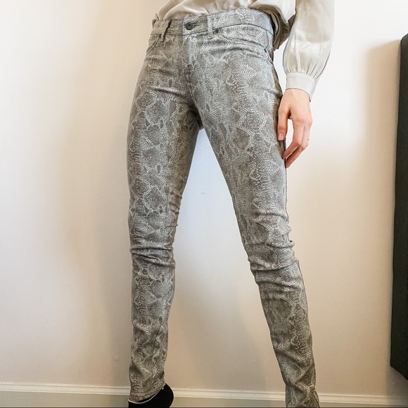 Rich & Skinny Pants - Taupe Grey Snake Skin Super Skinny Jeans | 26